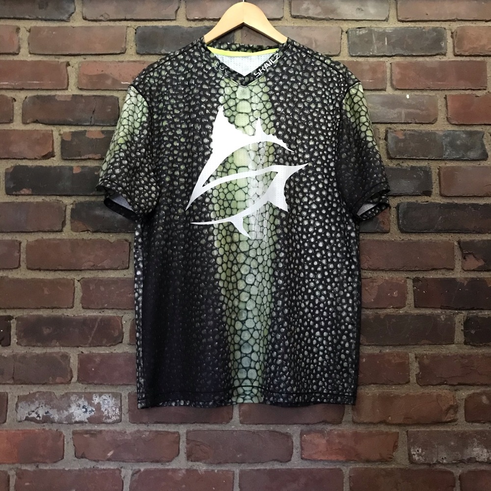 SKAILZ Loco | shirt sleeves shirt size medium